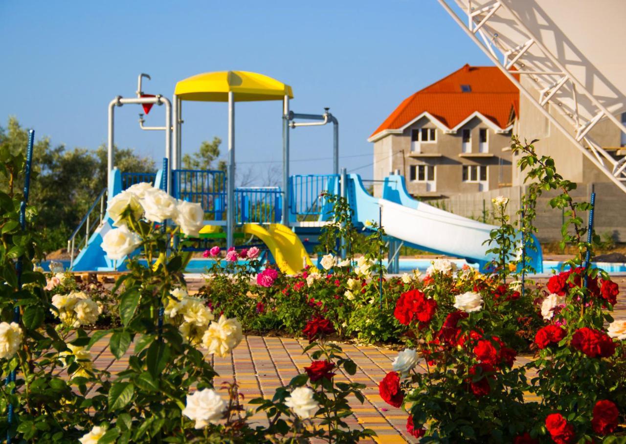 Hotel Promenad Zatoka Exterior photo